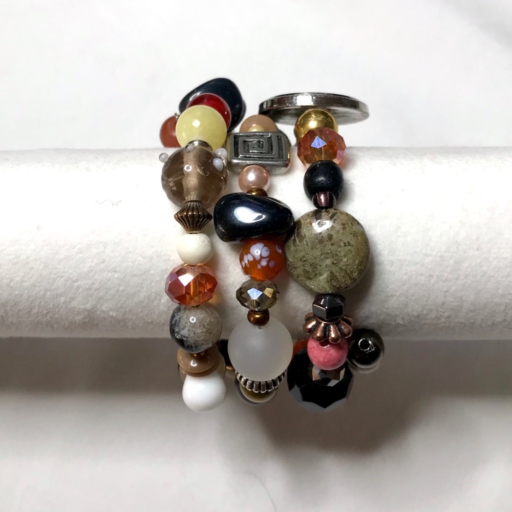 Handmade Bracelet with Vintage & Modern Elements (NB21-13H) - Picture 3 of 8
